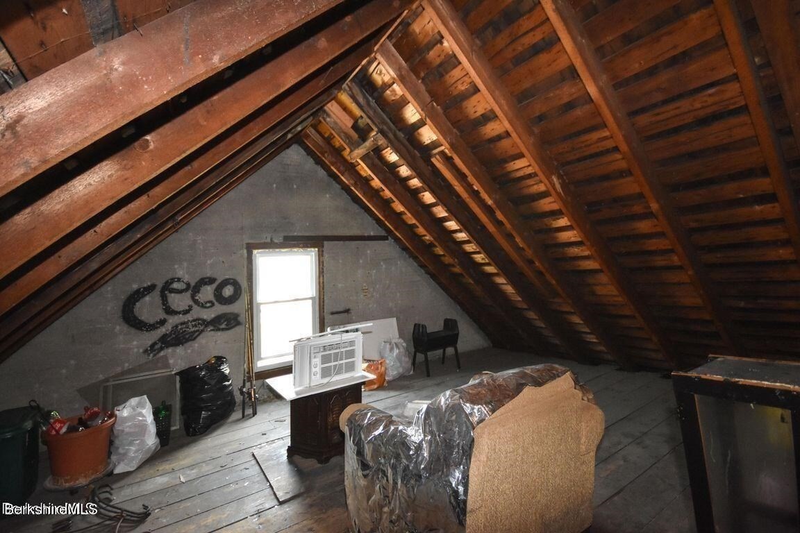 39 Circular Ave, Pittsfield, MA 01201 - Image 17