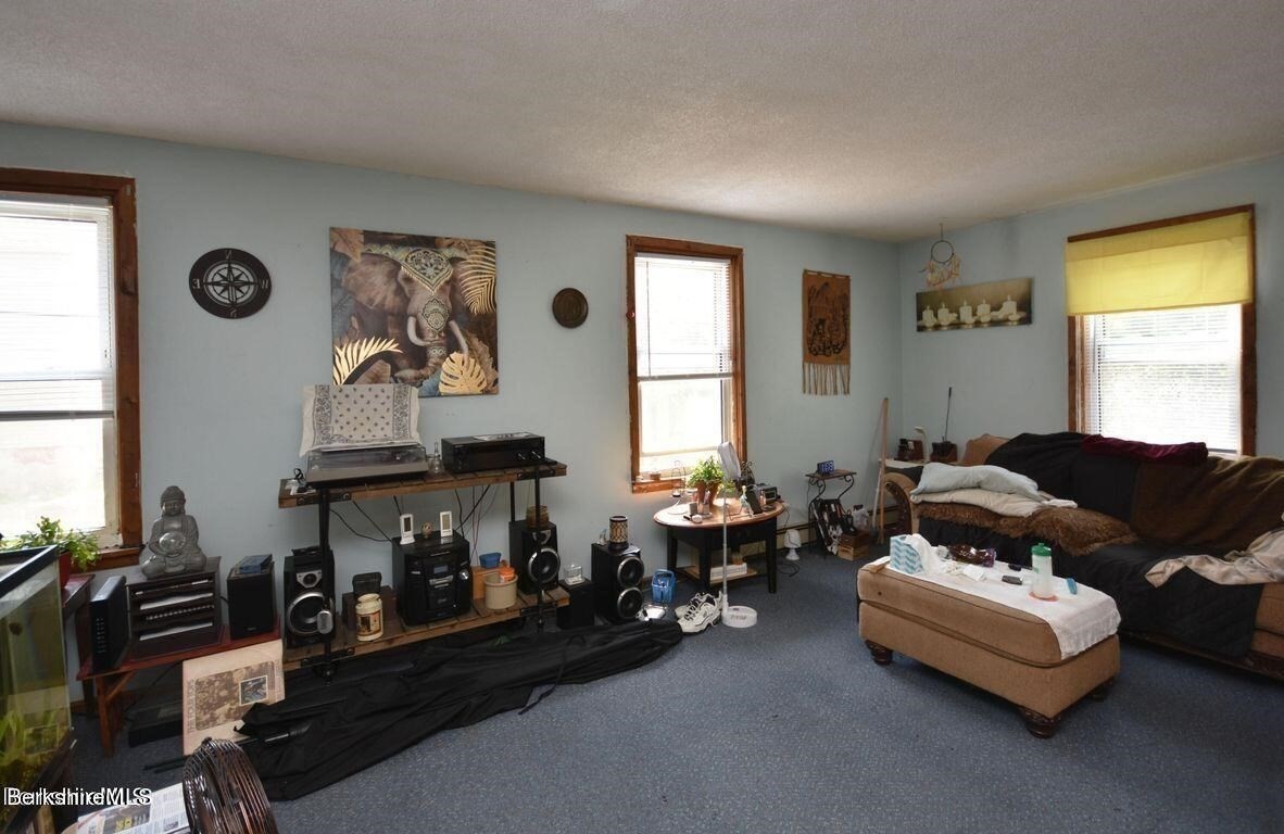 39 Circular Ave, Pittsfield, MA 01201 - Image 8