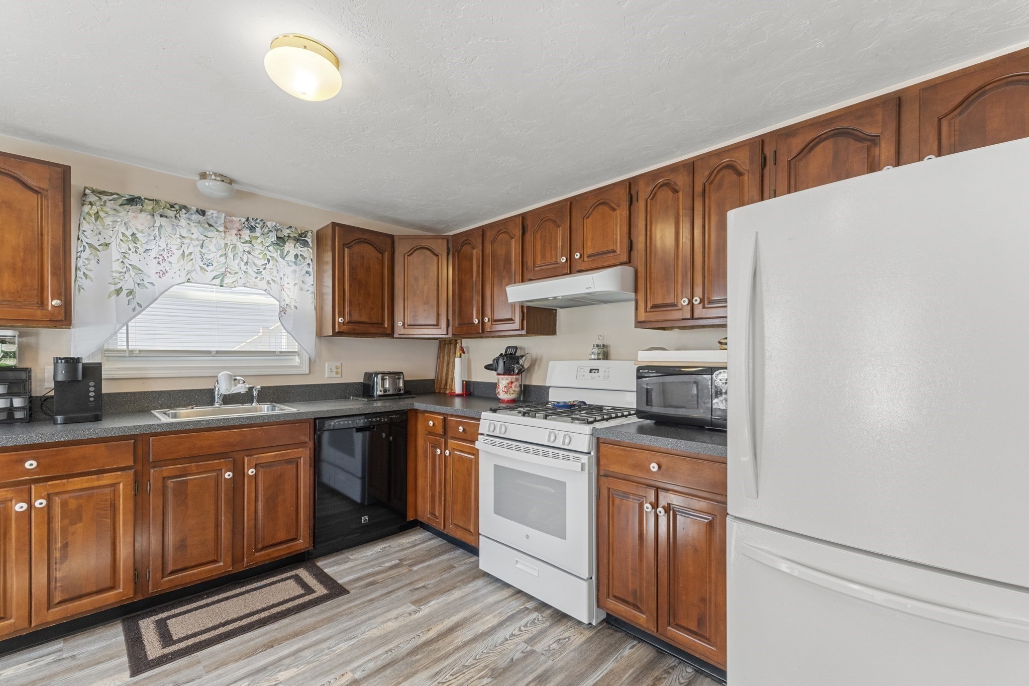 92 Gloucester St, Brockton, MA 02302 - Image 5