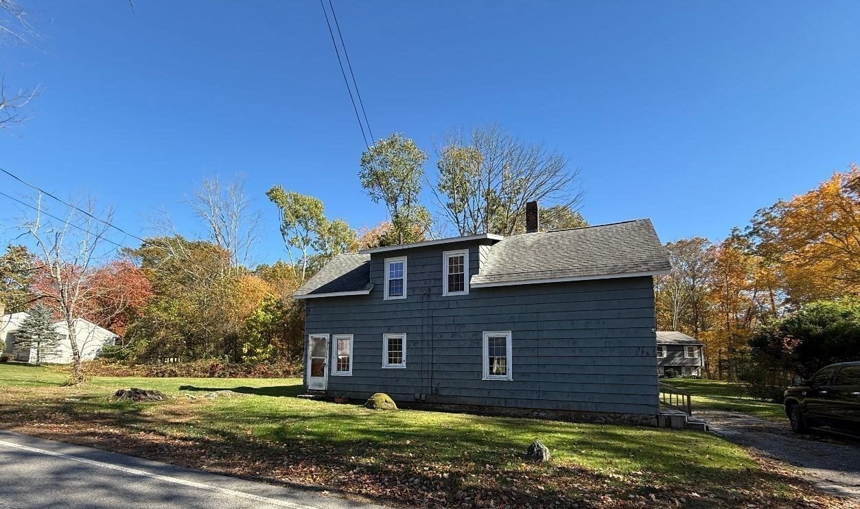 366 Pike Ave, Attleboro, MA 02703 - Image 3
