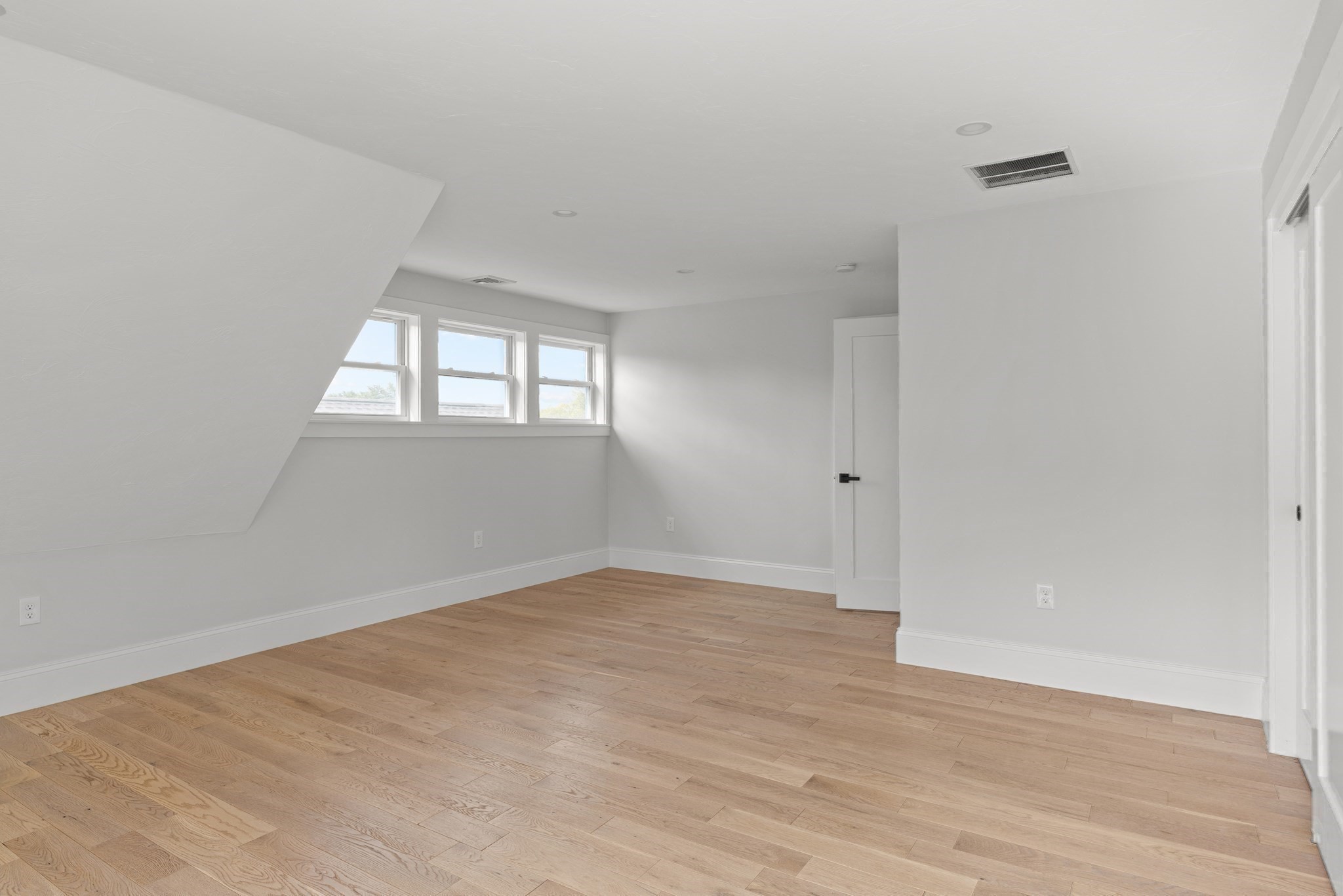 57 Garrison Av, Somerville, MA 02144 - Image 11