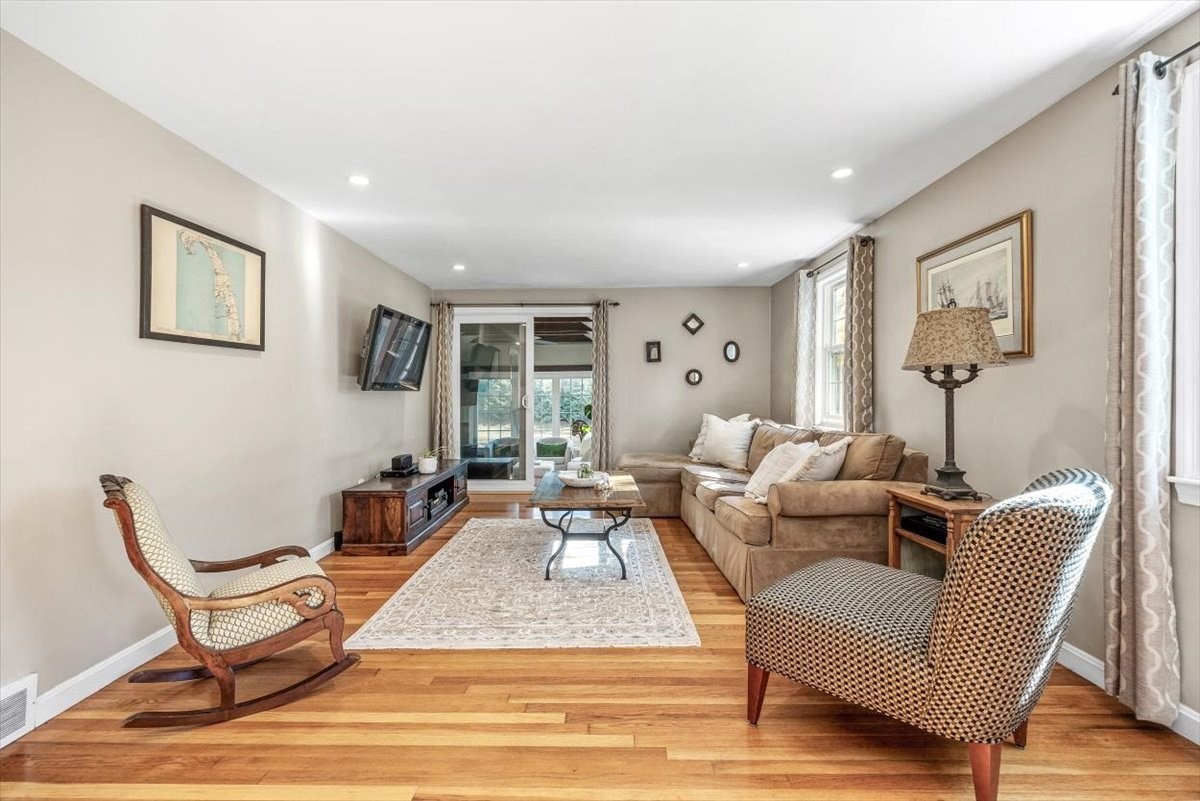 249 High St, Hingham, MA 02043 - Image 6