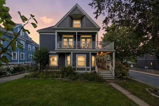 108 Cushing Ave, Apt 2