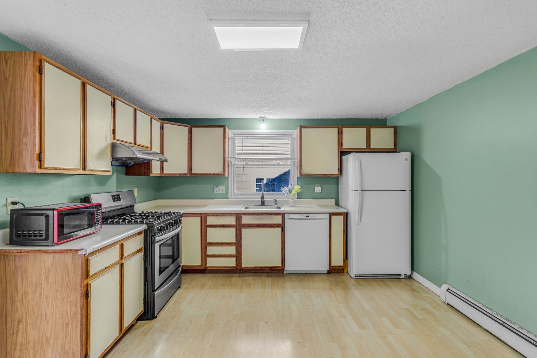 46 Vincent Cir, Worcester, MA 01604 - Image 10