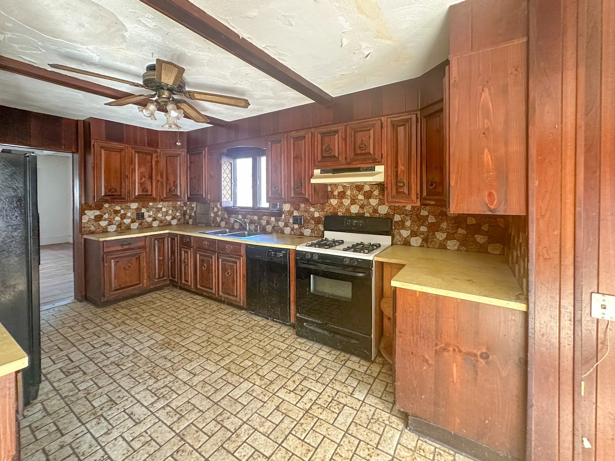 16 Shaw Ave, Johnston, RI 02919 - Image 19