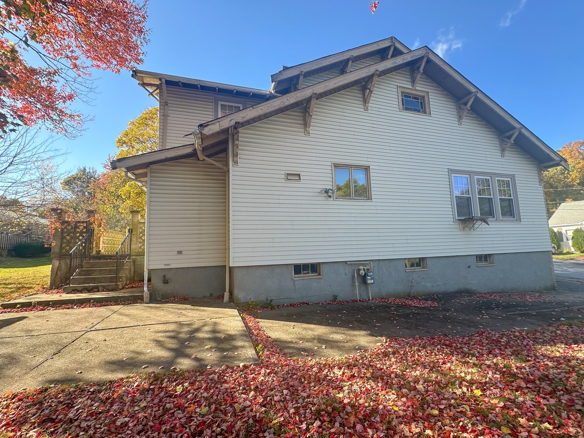 16 Shaw Ave, Johnston, RI 02919 - Image 3