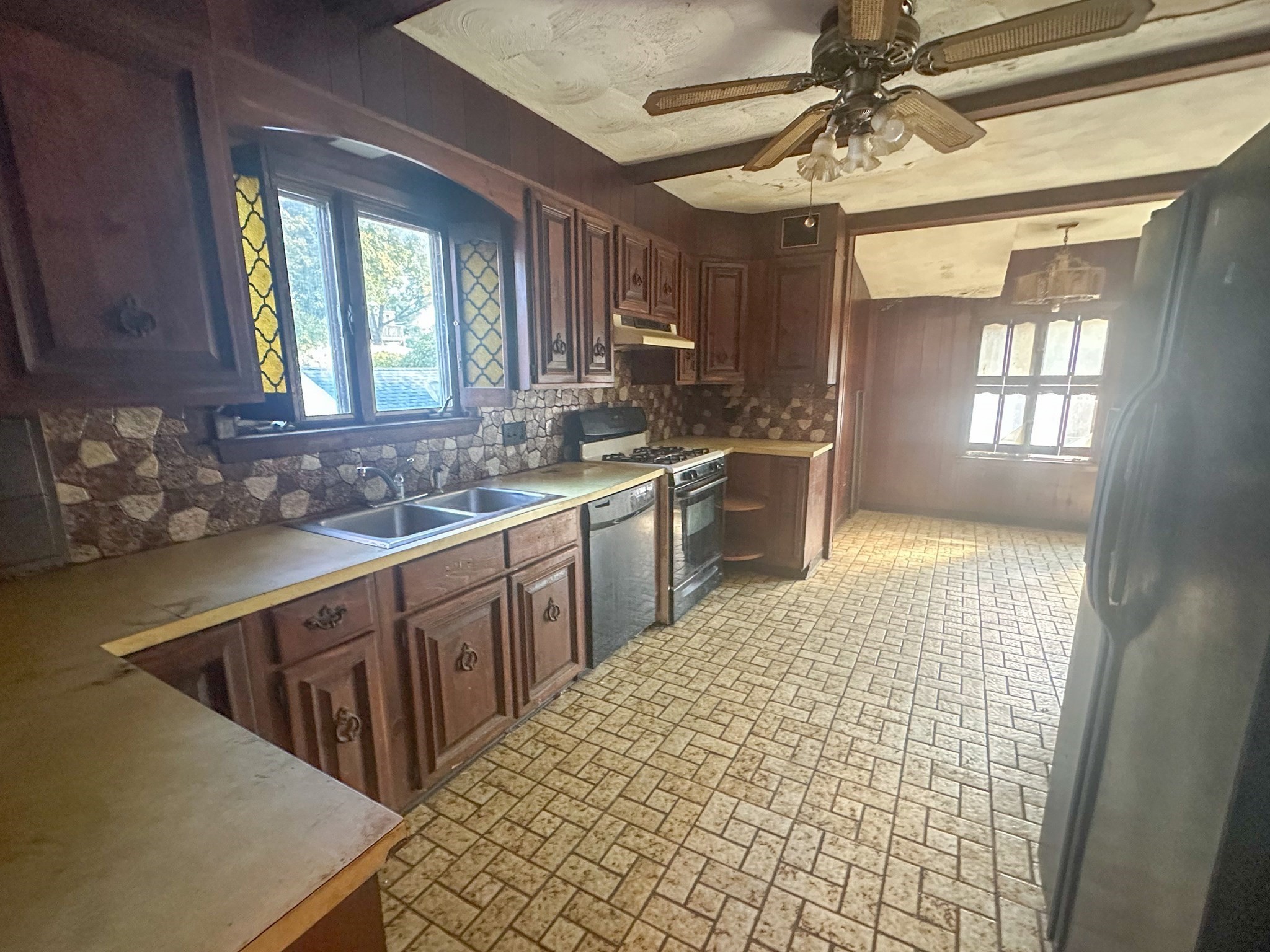 16 Shaw Ave, Johnston, RI 02919 - Image 37