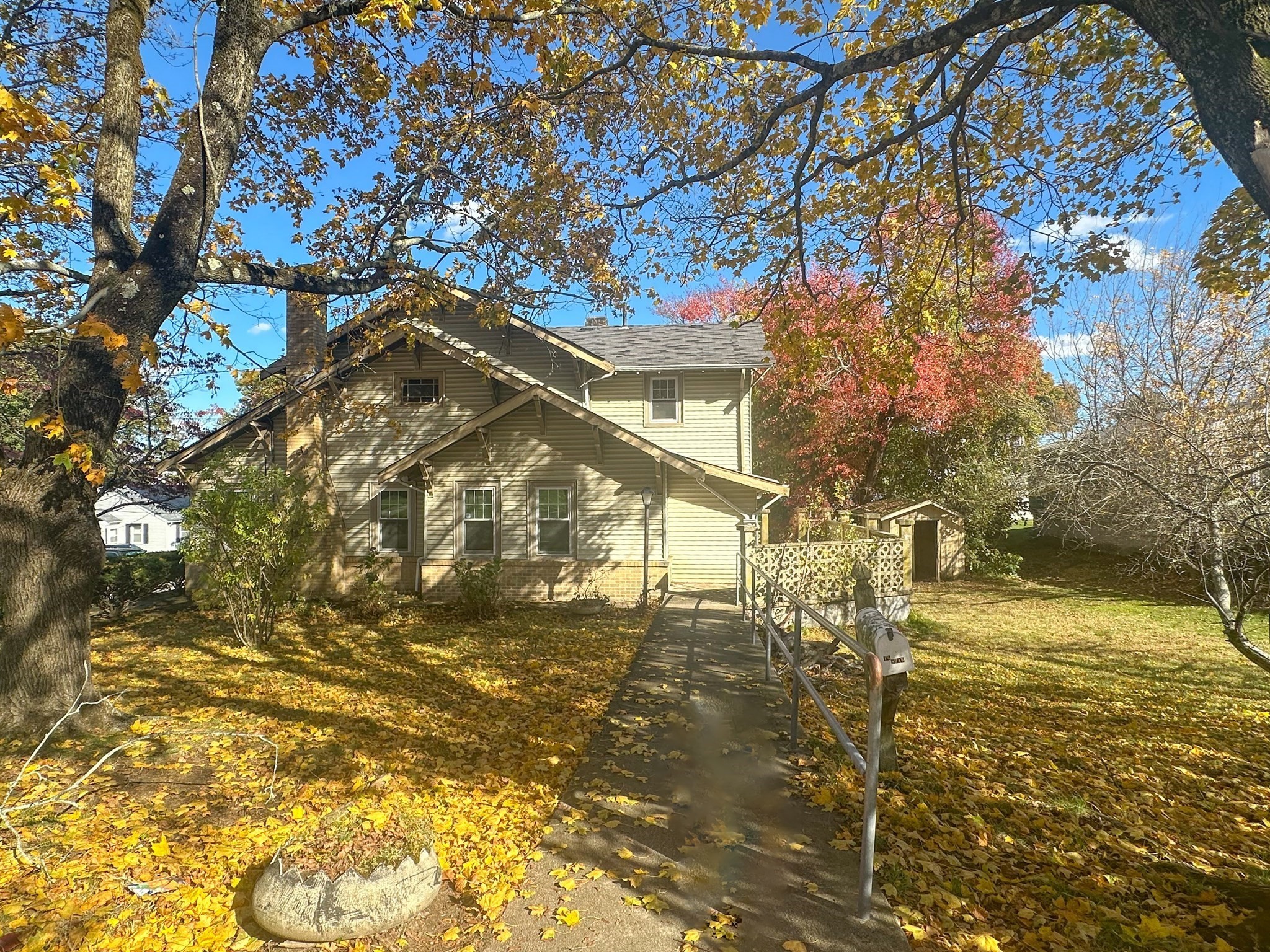 16 Shaw Ave, Johnston, RI 02919 - Image 41