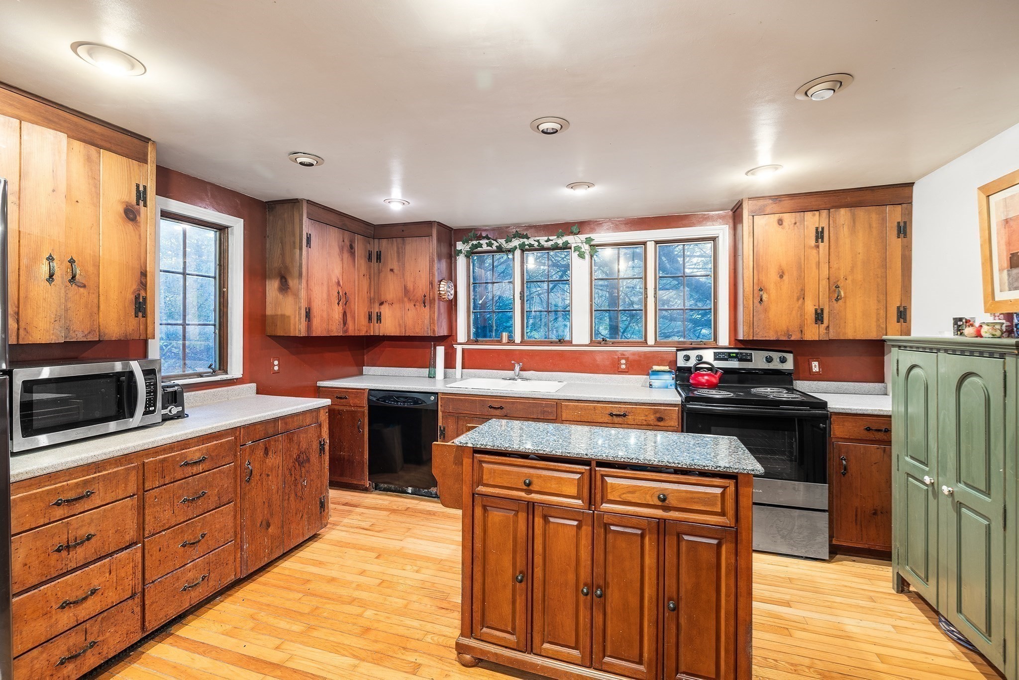 7 Sullivan Street, North Andover, MA 01845 - Image 5
