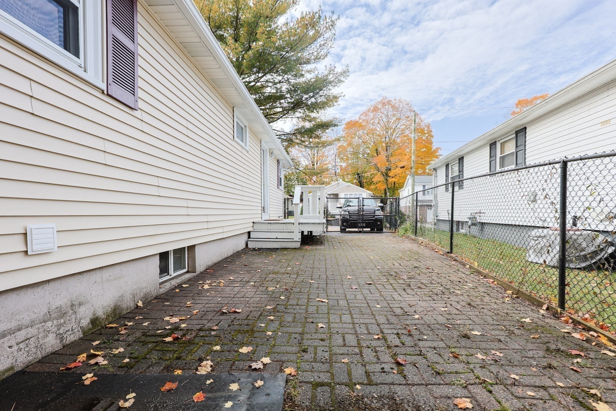 17 Mokema Ave, Waltham, MA 02451 - Image 3