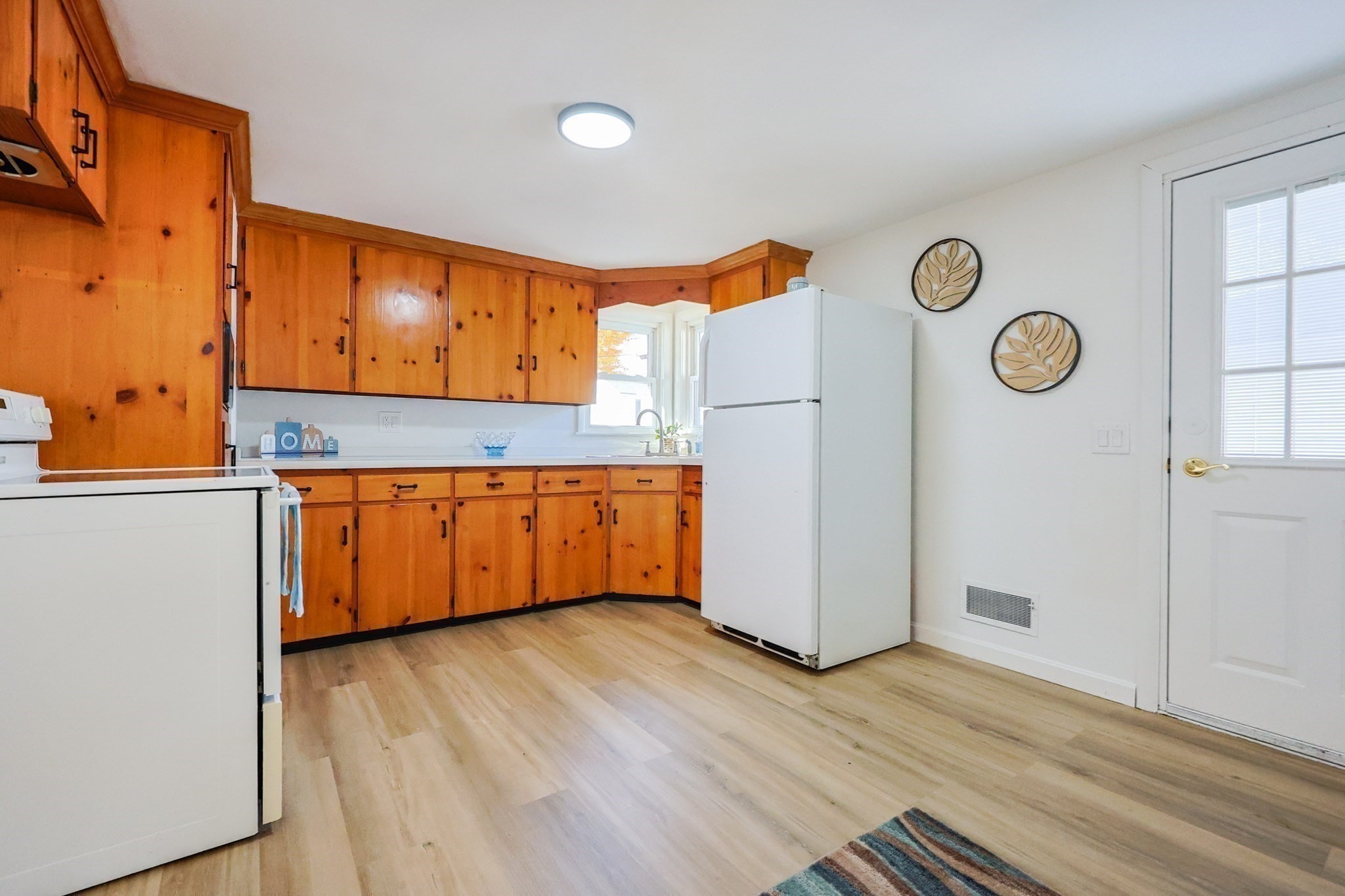 17 Mokema Ave, Waltham, MA 02451 - Image 9