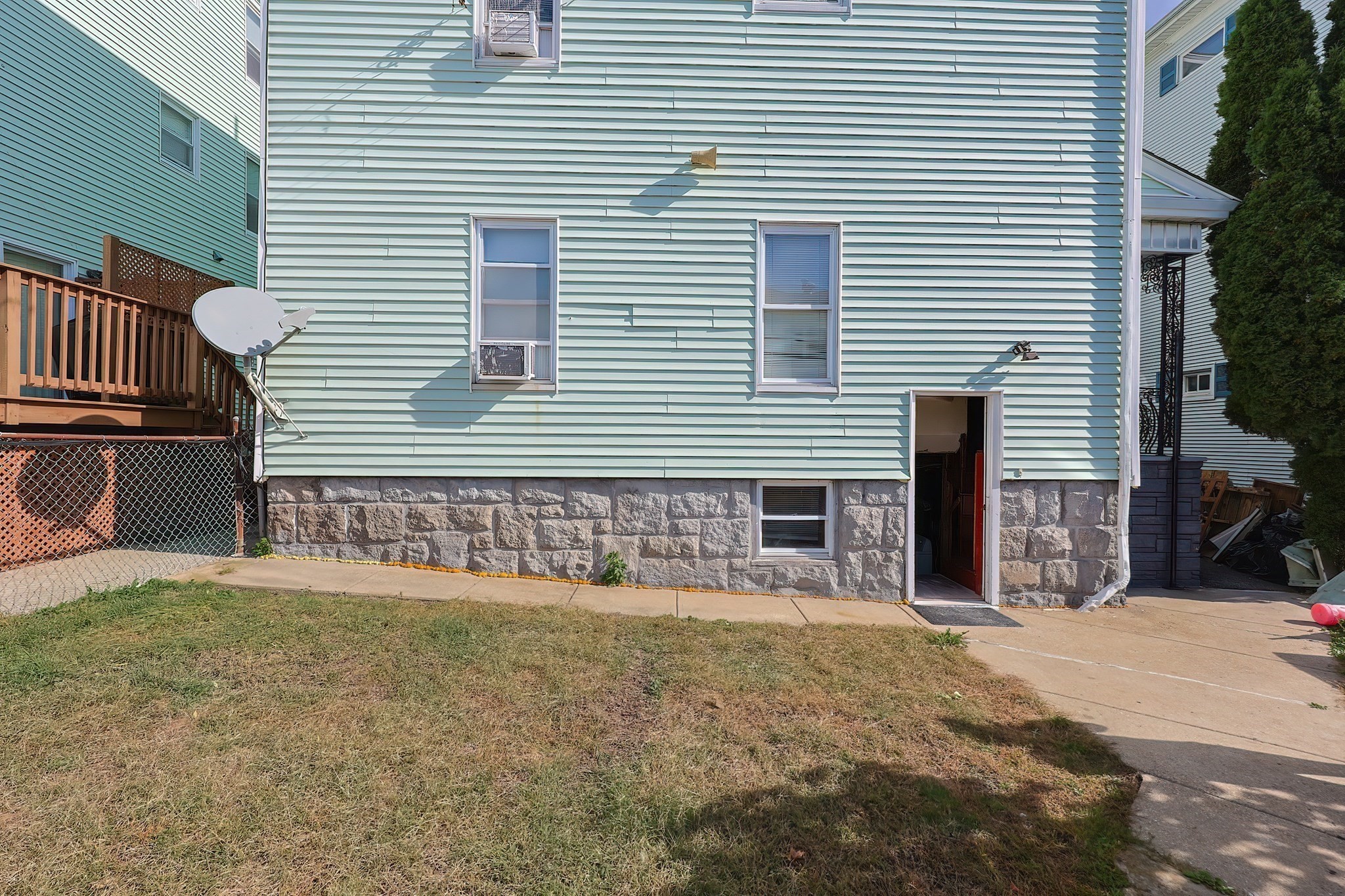 105 16th St, Fall River, MA 02723 - Image 4