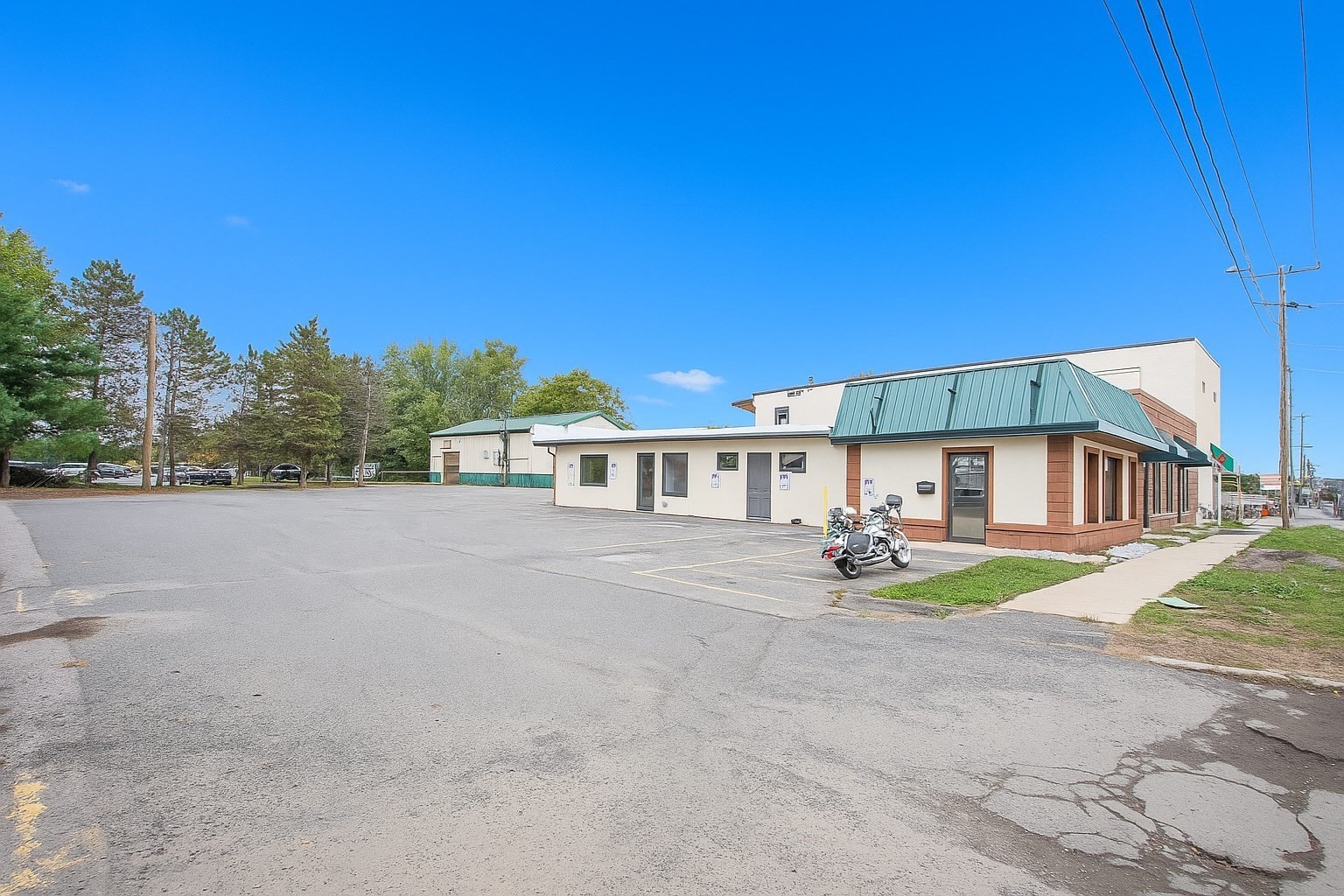 733 Memorial Avenue, West Springfield, MA 01089 - Image 2