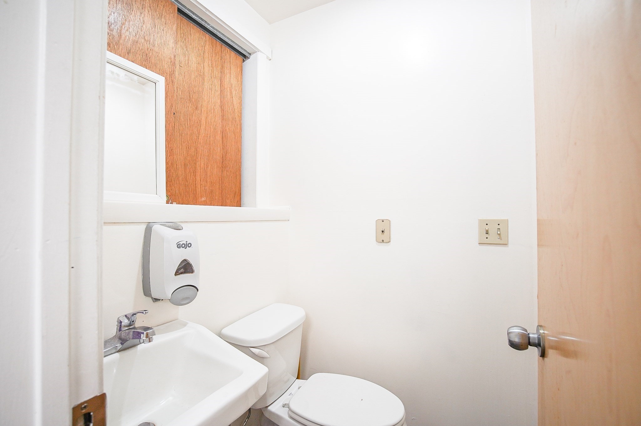 733 Memorial Avenue, West Springfield, MA 01089 - Image 15