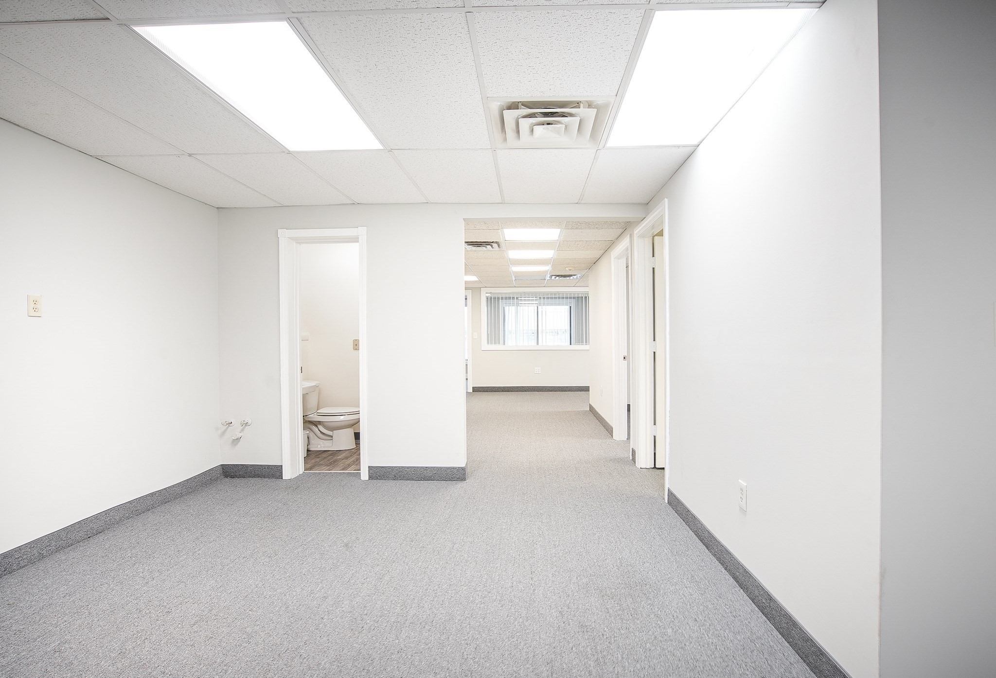 733 Memorial Avenue, West Springfield, MA 01089 - Image 17