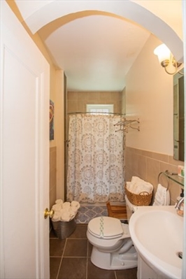 461 Washington St, Apt 1