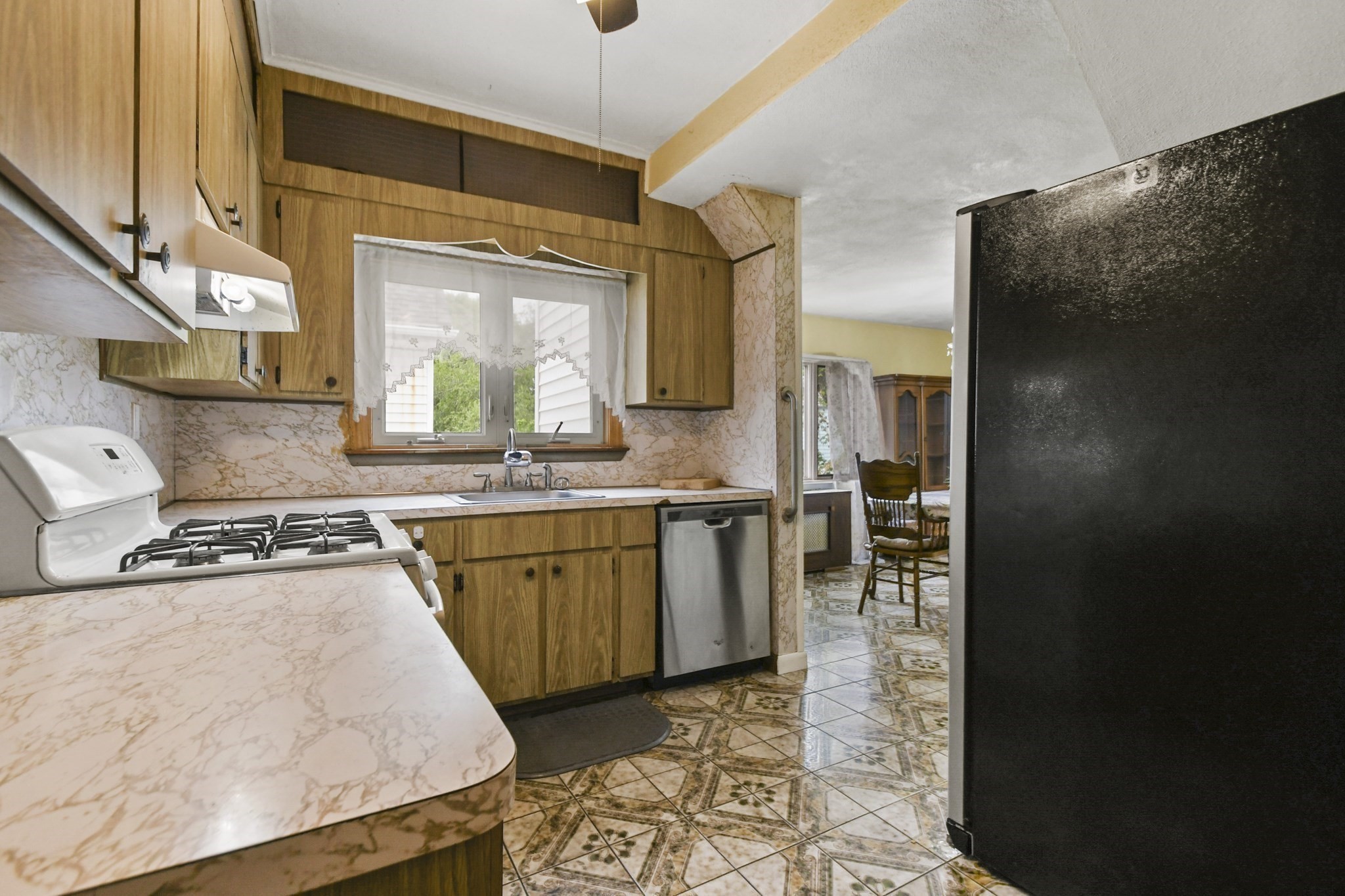 23 Highland Rd, Somerville, MA 02144 - Image 12