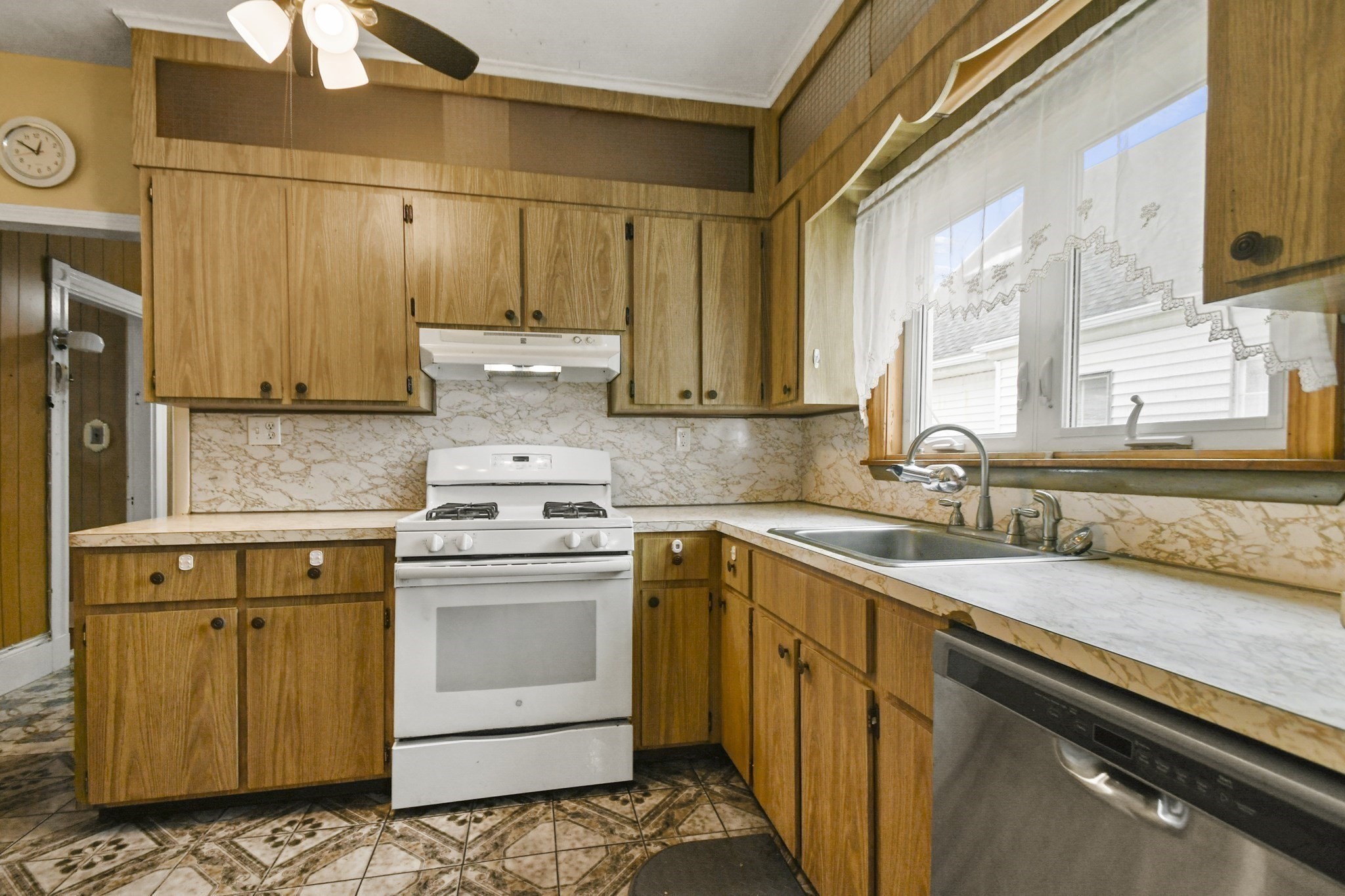 23 Highland Rd, Somerville, MA 02144 - Image 10