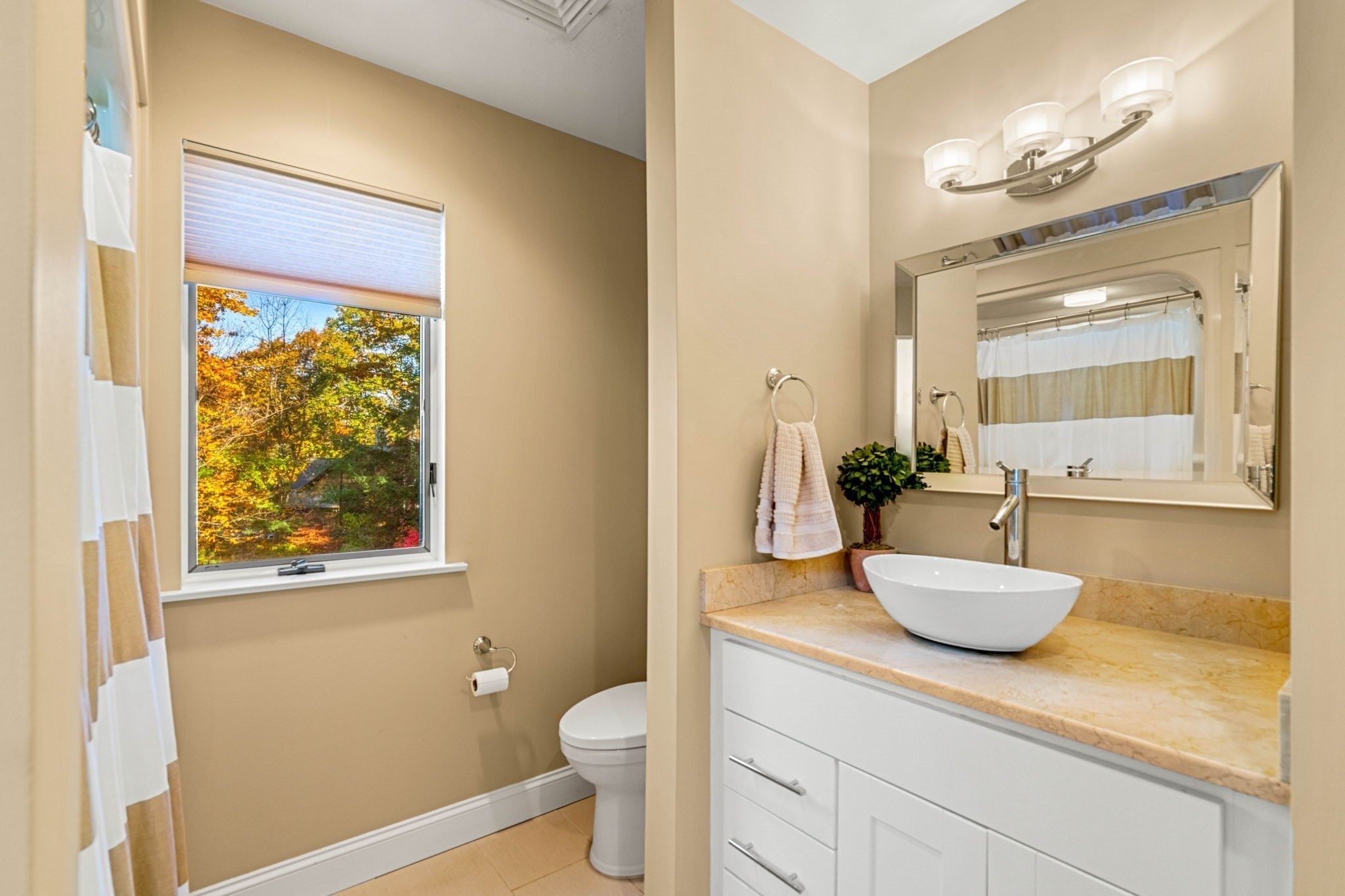 50 Page, Hampstead, NH 03841 - Image 30