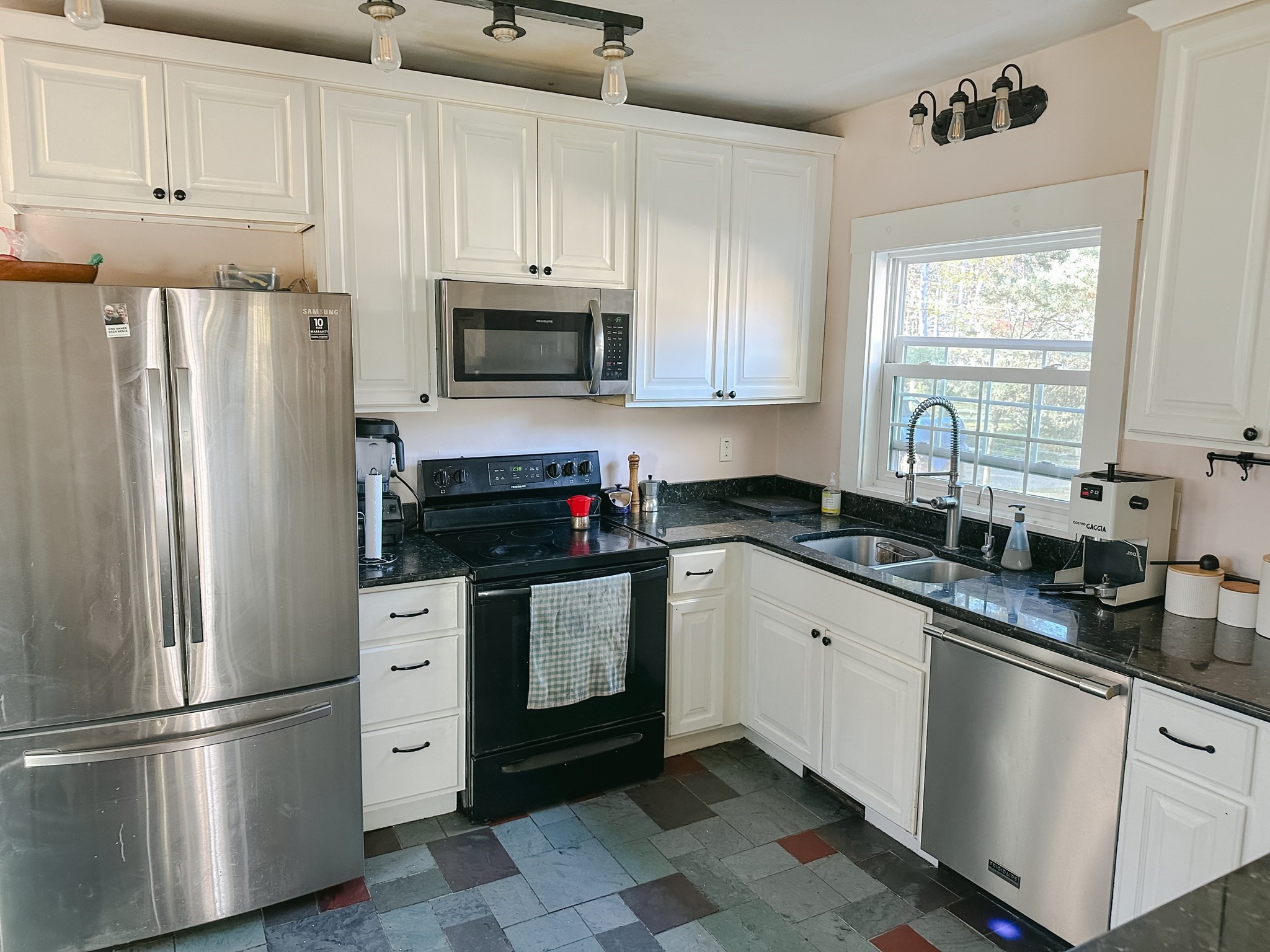 10 Maple St, Sturbridge, MA 01566 - Image 16