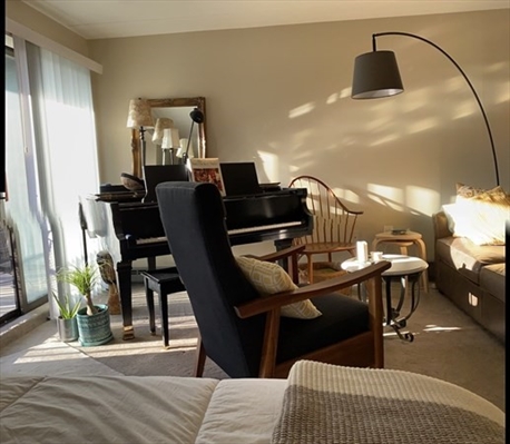 60 Pleasant St., Apt 211