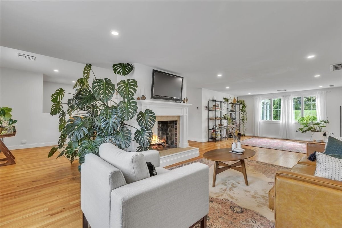 1057 Whitman St, Hanson, MA 02341 - Image 15