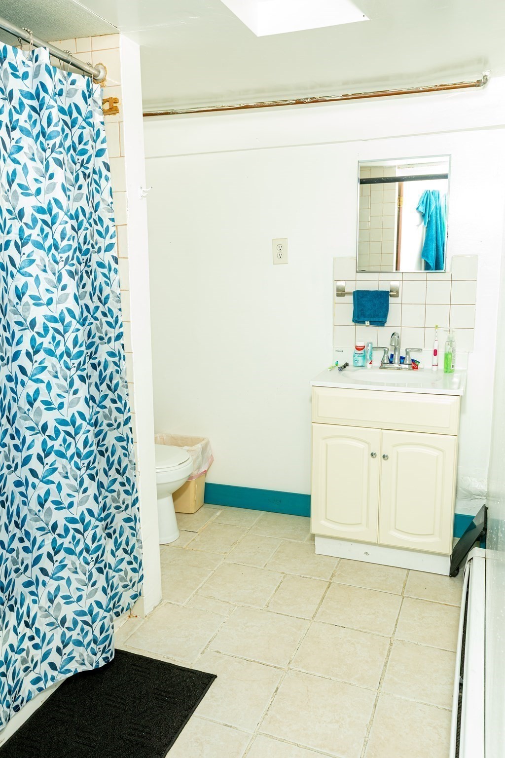 31 Garfield St, Central Falls, RI 02863 - Image 6