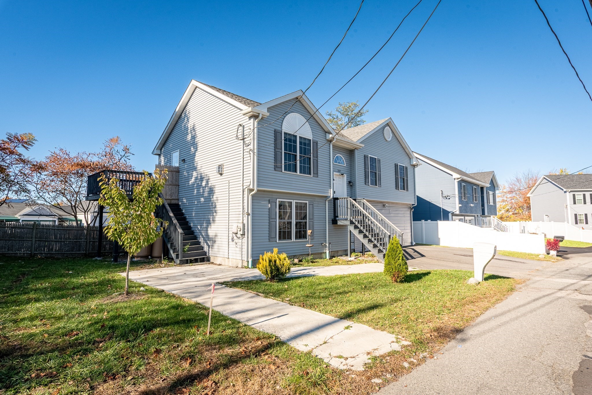 217 Napoleon St, Fall River, MA 02721