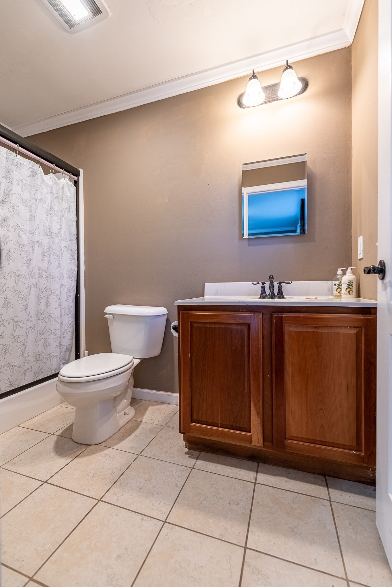 217 Napoleon St, Fall River, MA 02721 - Image 14