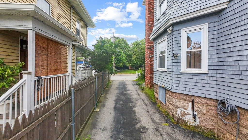 37 Shawmut St, Fall River, MA 02720 - Image 9