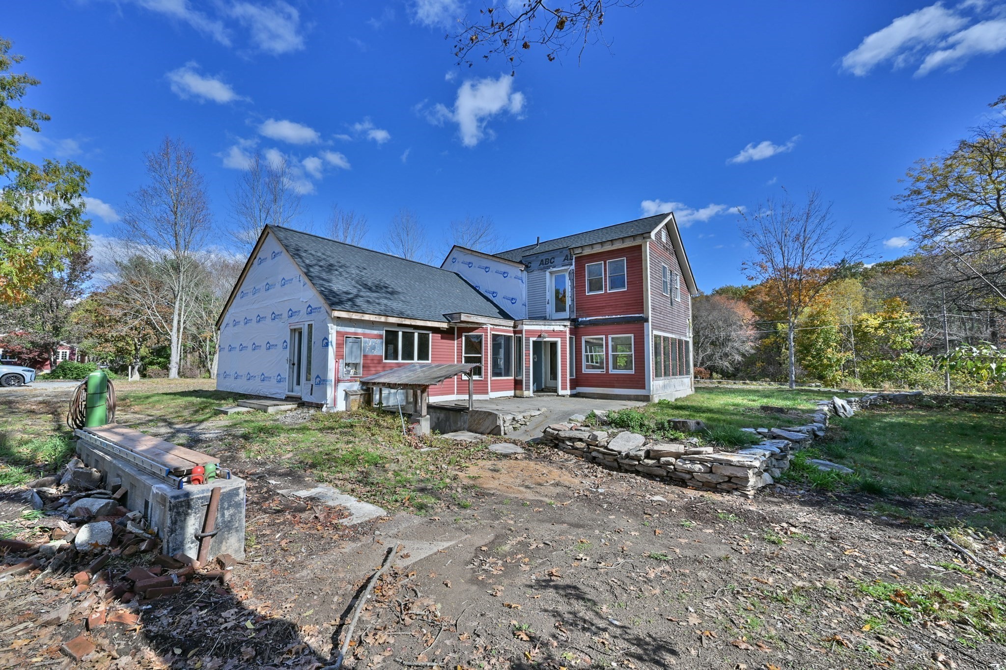18 Kingsbury Rd, Webster, MA 01570 - Image 1