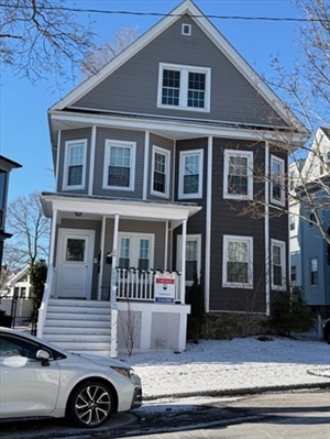 26 Bradfield Ave, Apt 3