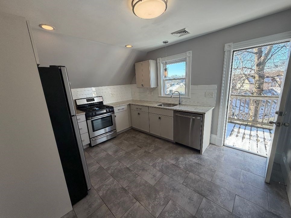 26 Bradfield Ave Unit 3, Roslindale, Boston, MA 02131 - Image 13