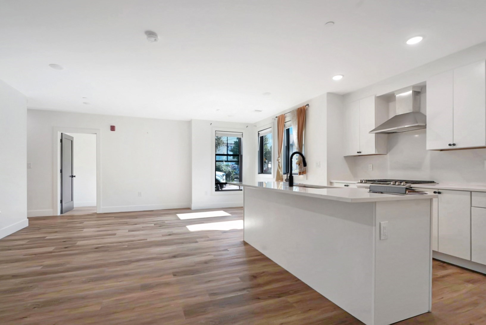 173 Magnolia St Unit 100, Roxbury, Boston, MA 02125 - Image 2