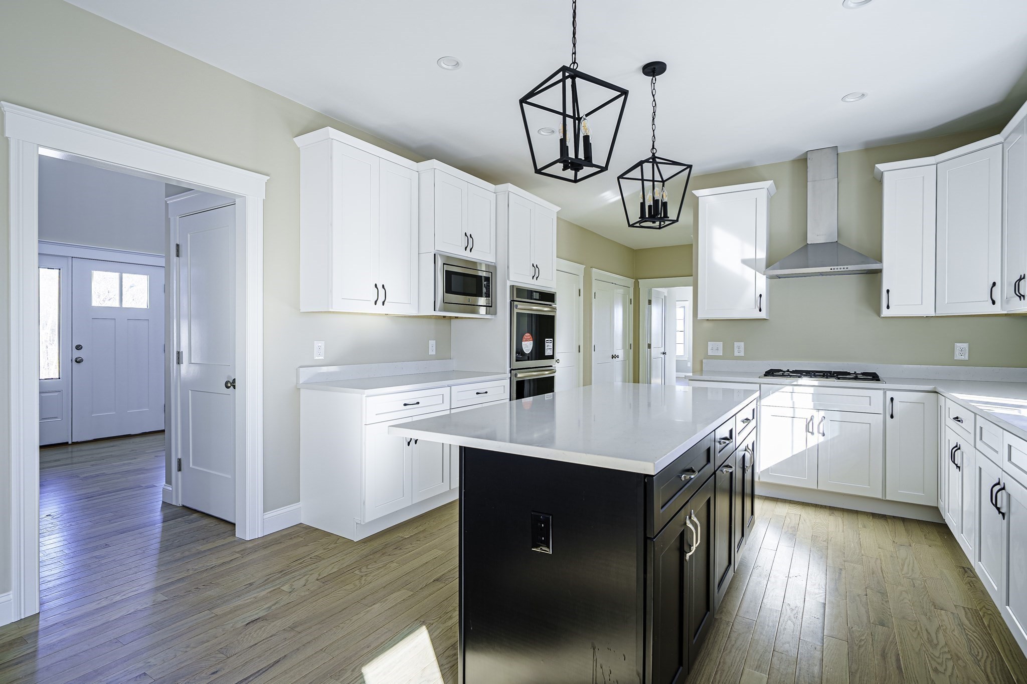 13 Valerie Run, Northbridge, MA 01534 - Image 3