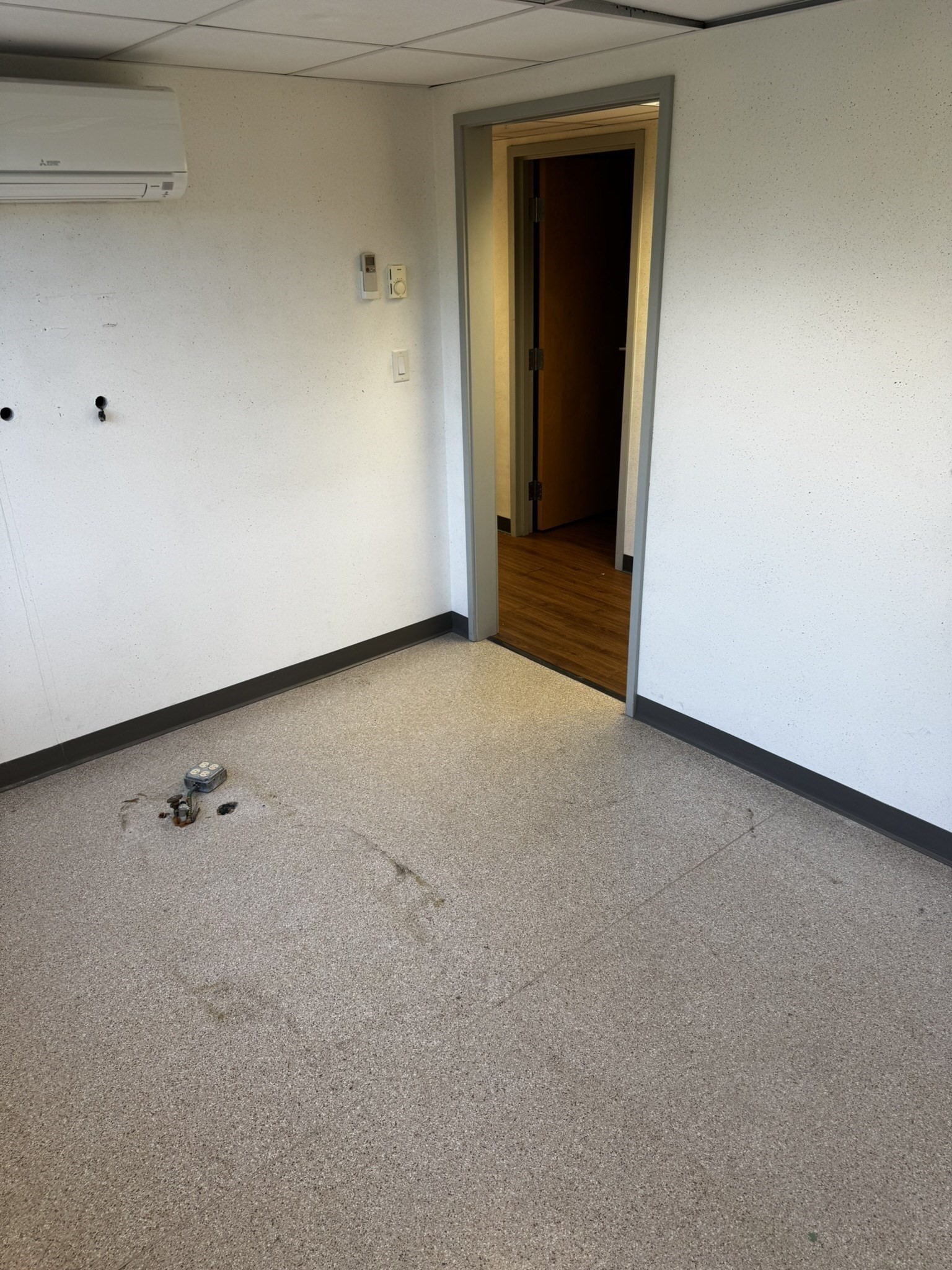 1560 Beacon St Unit 2nd Floor, Brookline, MA 02446 - Image 28