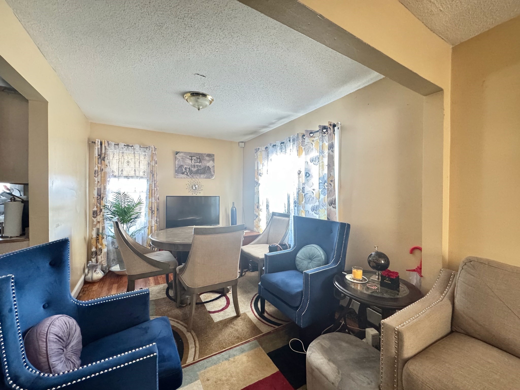 58 Eureka St, Springfield, MA 01104 - Image 2