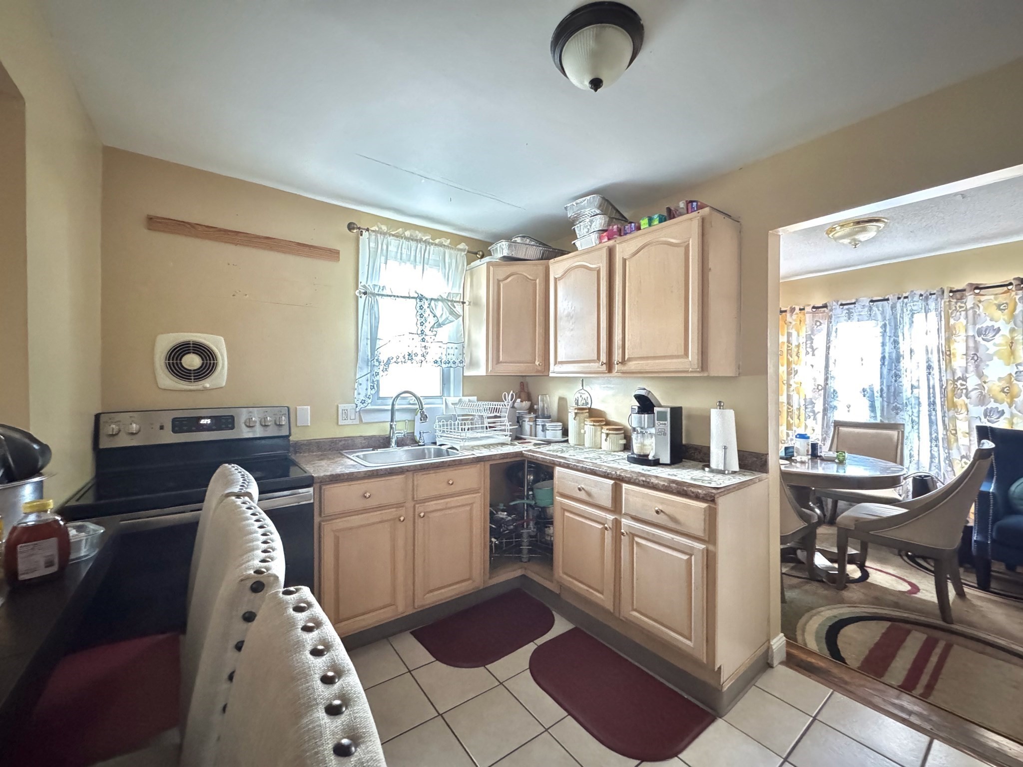 58 Eureka St, Springfield, MA 01104 - Image 5