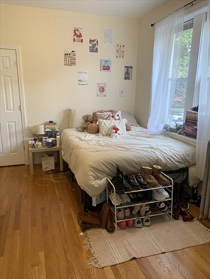 316 Saint Paul St, Apt 4