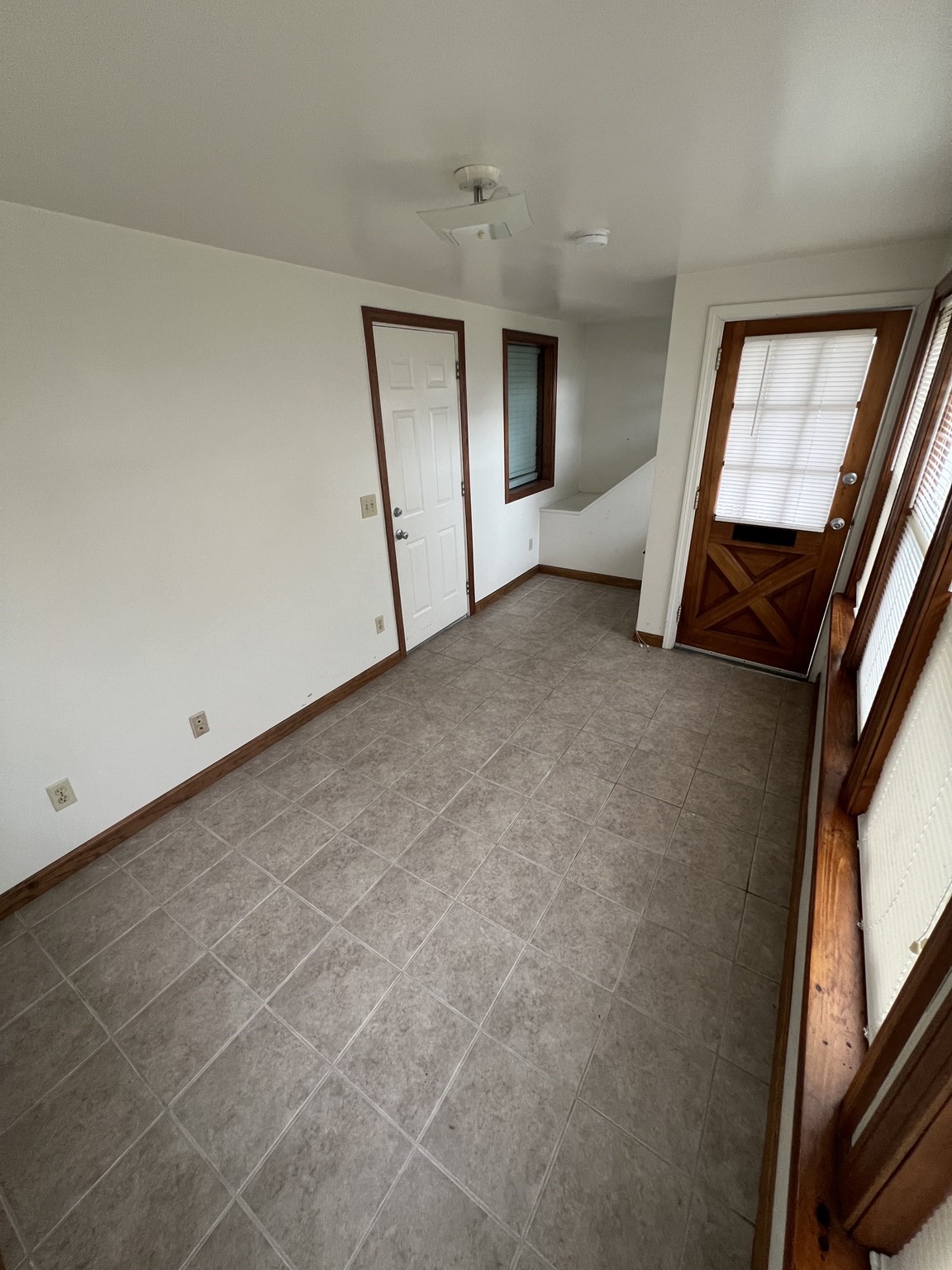 1175 S Main, Fall River, MA 02724 - Image 12