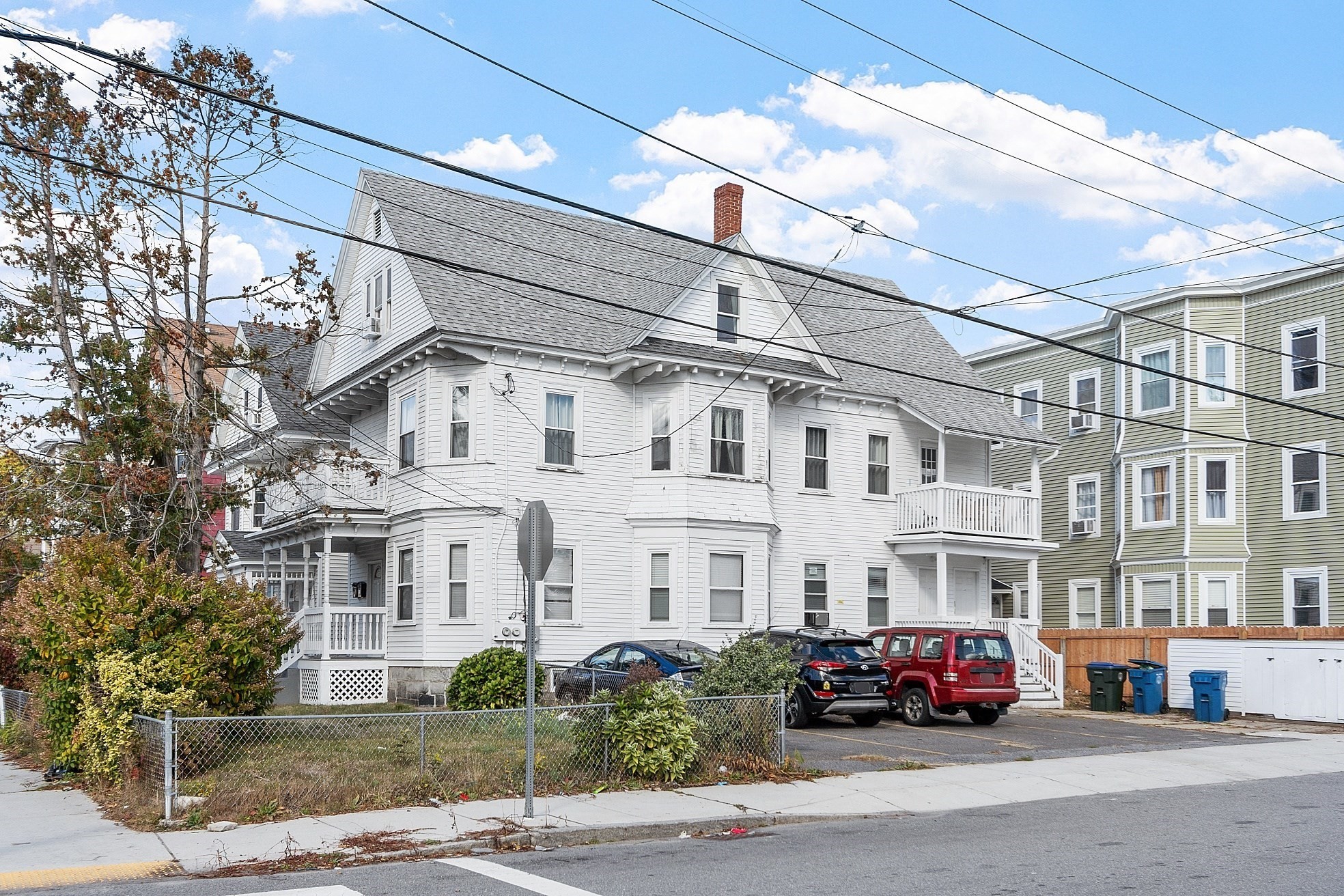 78 Osgood St, Lawrence, MA 01843