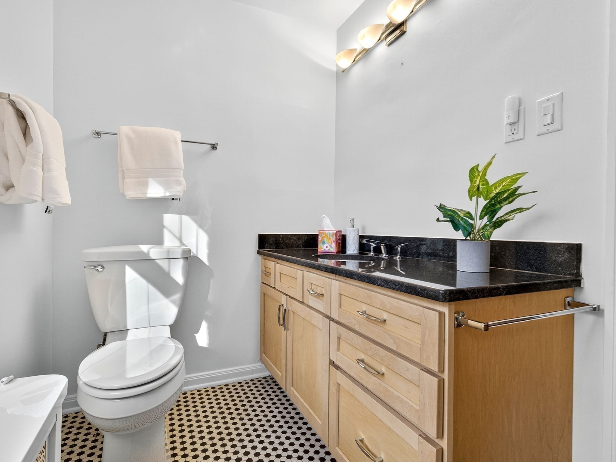 83 Whitcomb Avenue, Jamaica Plain, Boston, MA 02130 - Image 25