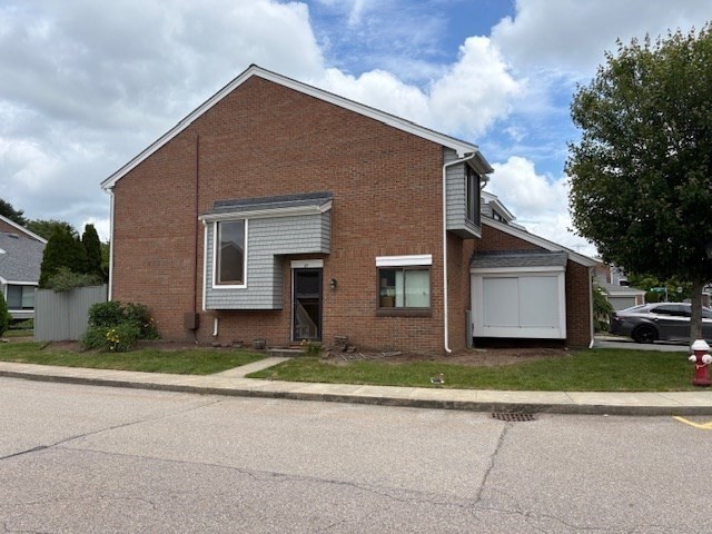 64 Laurelwood Dr Unit 64, Stoughton, MA 02072