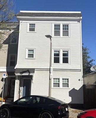 108 Emerson St, Apt 3