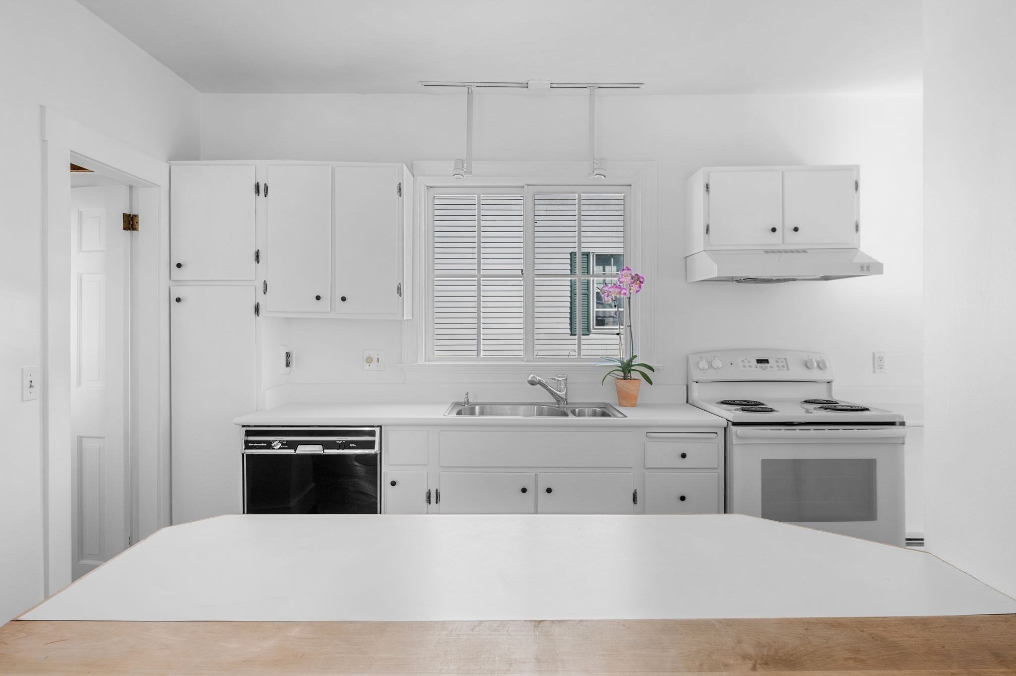 2 Lindsey St, Marblehead, MA 01945 - Image 7