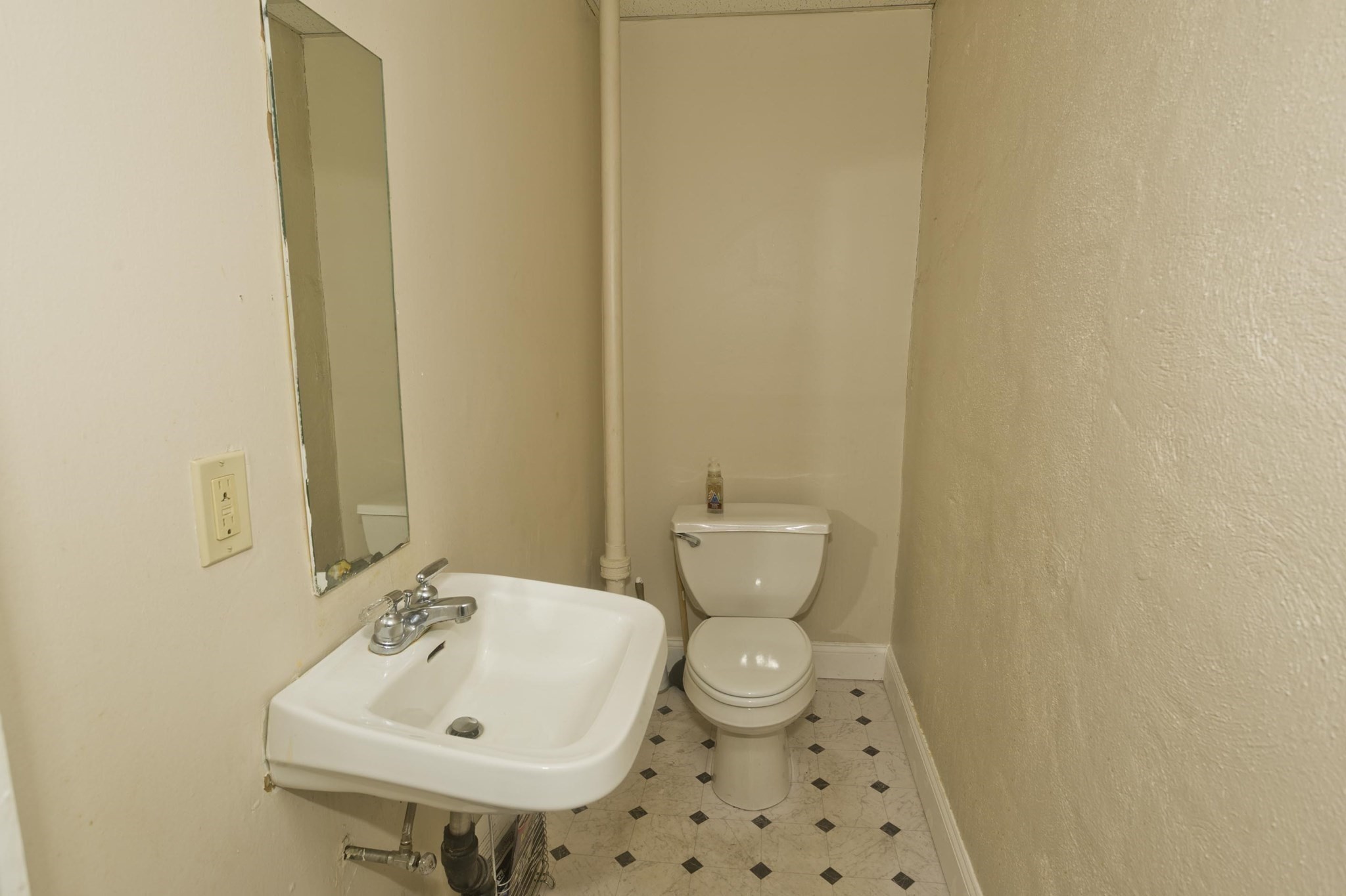 62 Westfield St, West Springfield, MA 01089 - Image 20