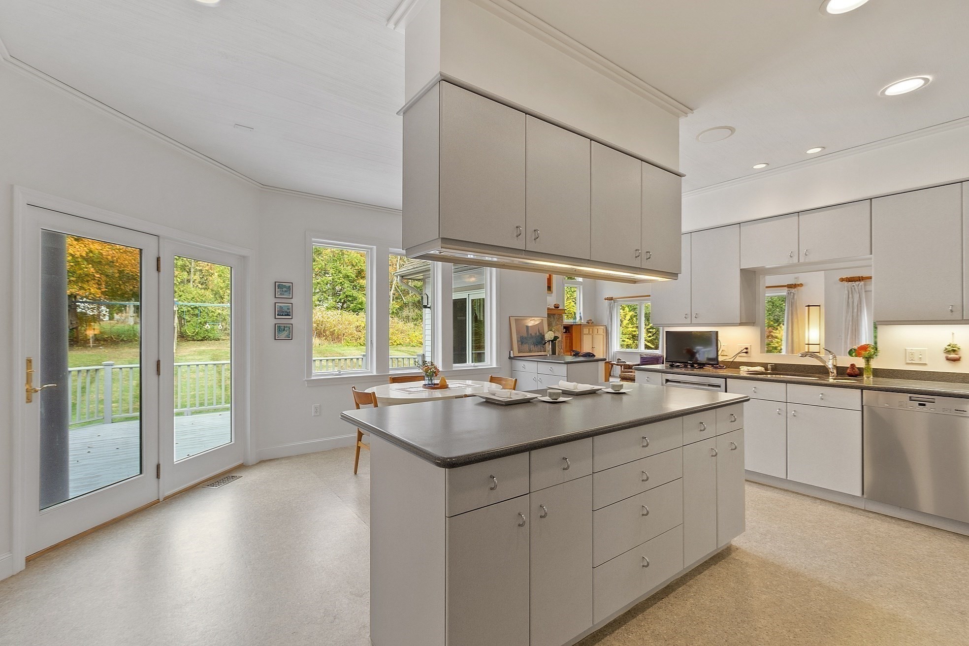 4 Hazelwood Circle, Andover, MA 01810 - Image 16