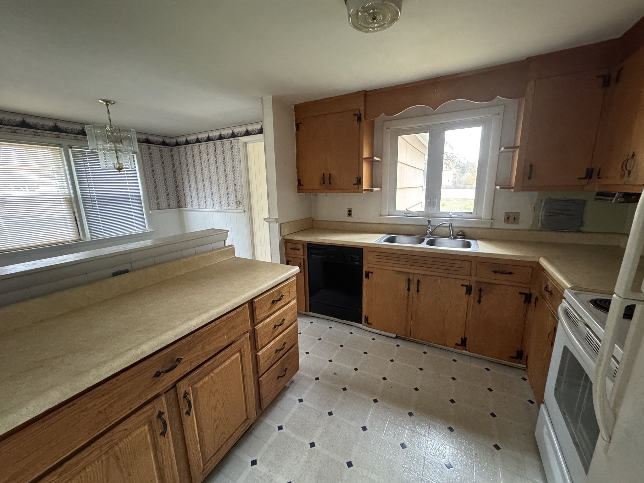 112 Hillside Ave, Brockton, MA 02302 - Image 5