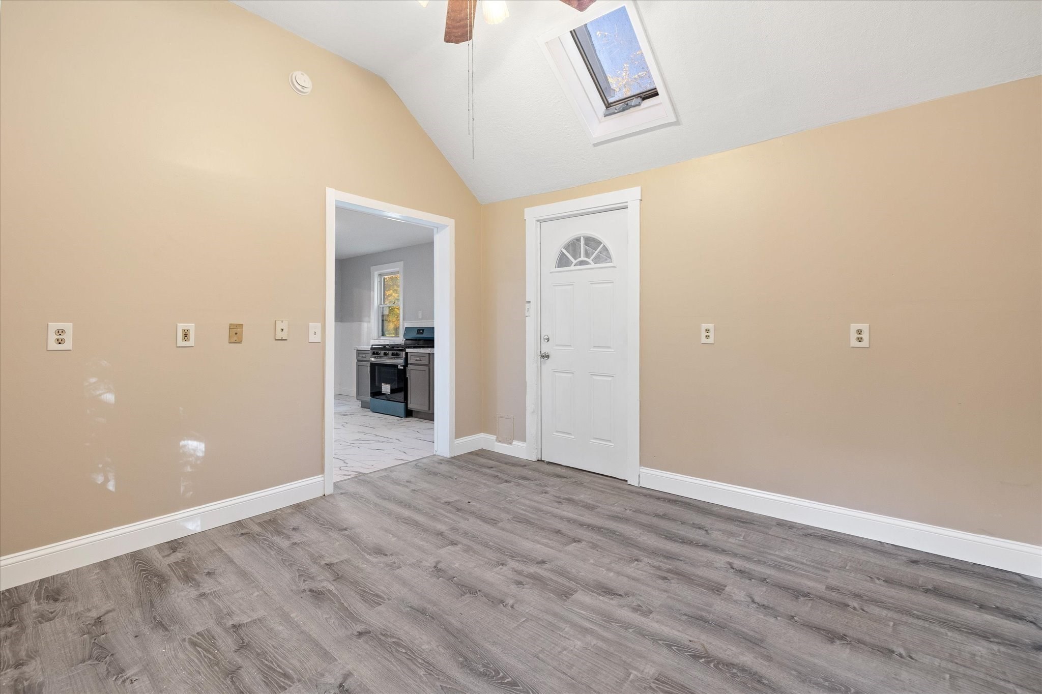 17 Otis St, Warren, MA 01083 - Image 9