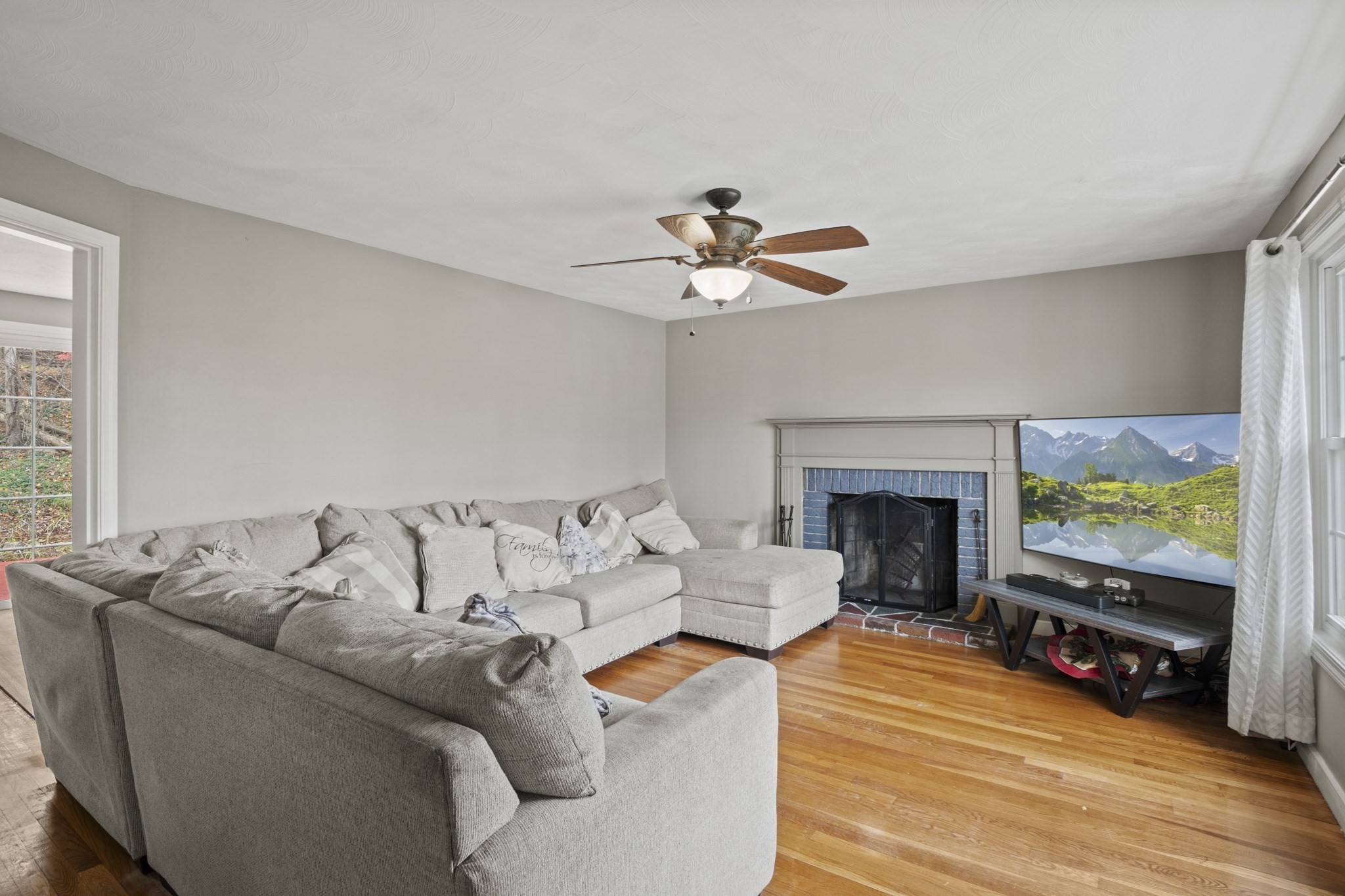 11 Venus Drive, Shrewsbury, MA 01545 - Image 4